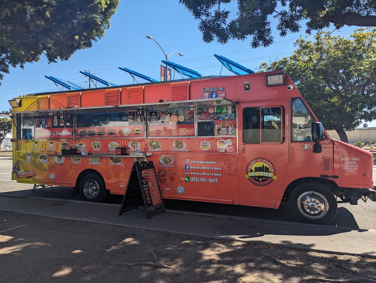 Tacos Y Birria La Unica - Mid City Photos 2